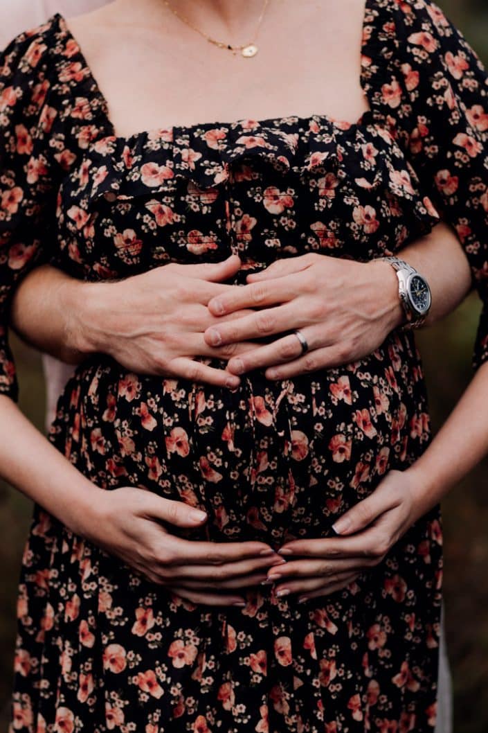 Close up image of baby bump. maternity photo session in Surrey. Surrey photographer. Ewa Jones Photography