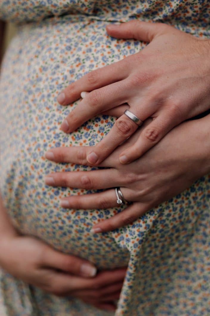 Close up at baby bump. Maternity shoot at Hampshire. Ewa Jones Photography